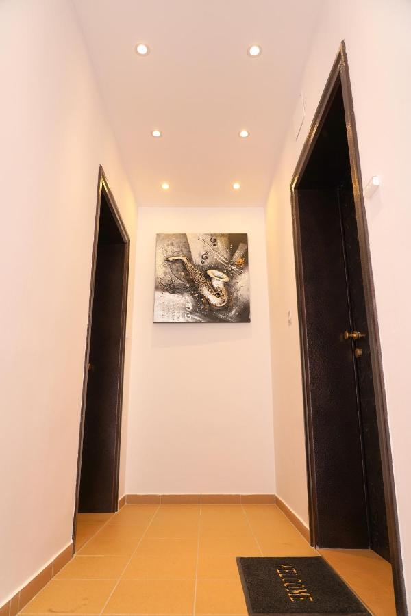 Shushi'S 1 Bedroom Central Apartment Plovdiv Bagian luar foto
